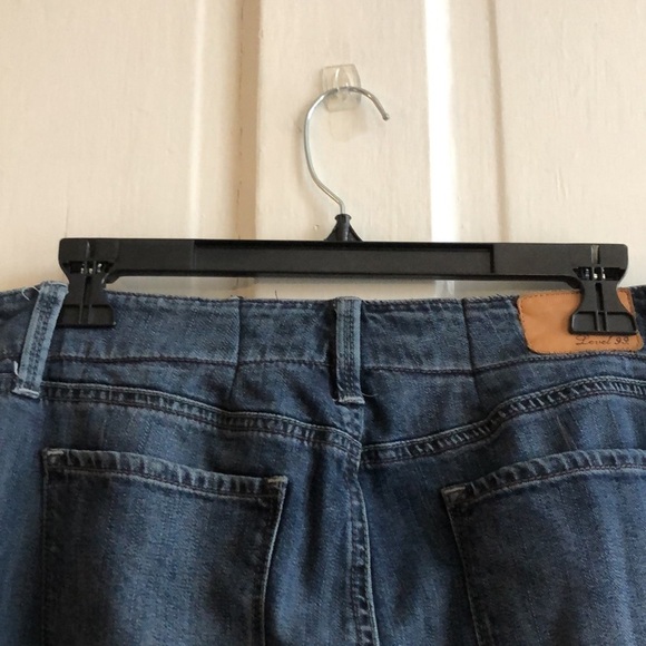 Level 99. Wide Leg Low Rise Medium Wash Denim Jeans 29 (8) - Picture 12 of 14